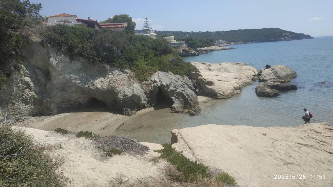 Meltemi Apartments Agia Marina  Экстерьер фото
