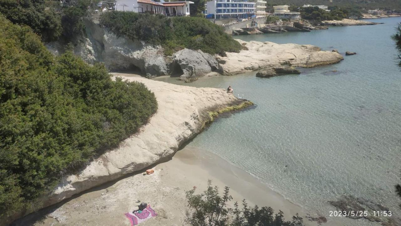Meltemi Apartments Agia Marina  Экстерьер фото